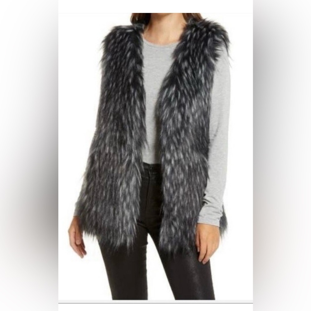 Adrianna Papell Faux fur sweater vest